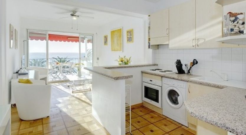 Photo of Azur View - Beautiful & Overlooking the beach