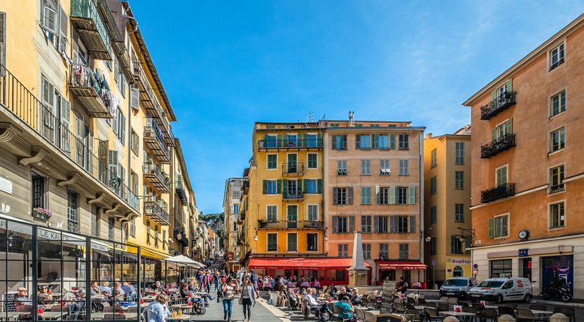 Photo of Belle Nuage - Overlooking Place Rosetti
