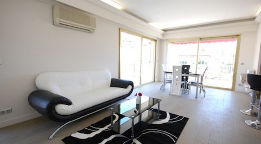 Photo of Coco - Slick modern port-side pad