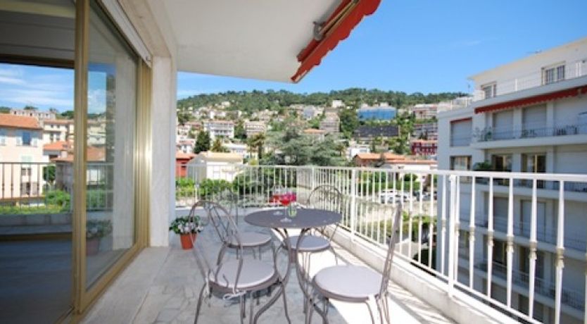 Photo of Coco - Slick modern port-side pad