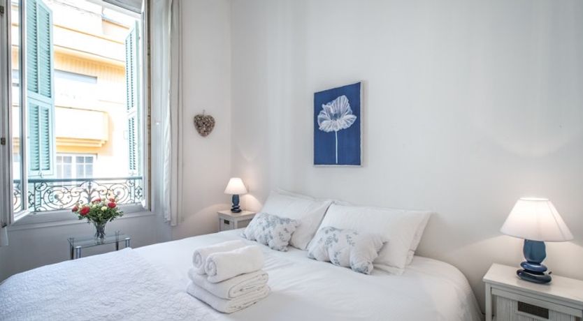 Photo of Stella - Marvelous central location!