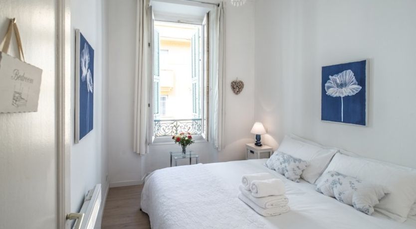 Photo of Stella - Marvelous central location!