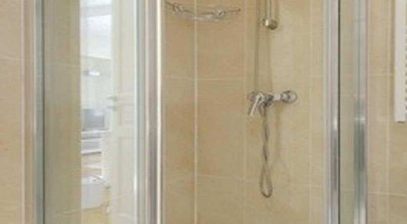 Photo of Yasmin - charm mixed with chic in Massena