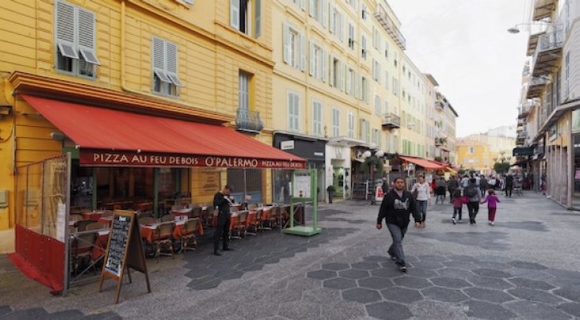 Photo of Yasmin - charm mixed with chic in Massena