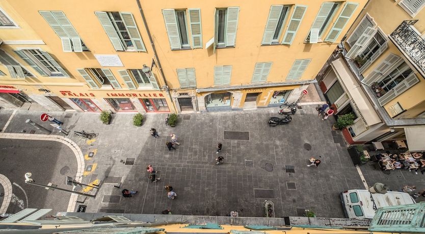 Photo of Eve - Vibrant Old Town location!