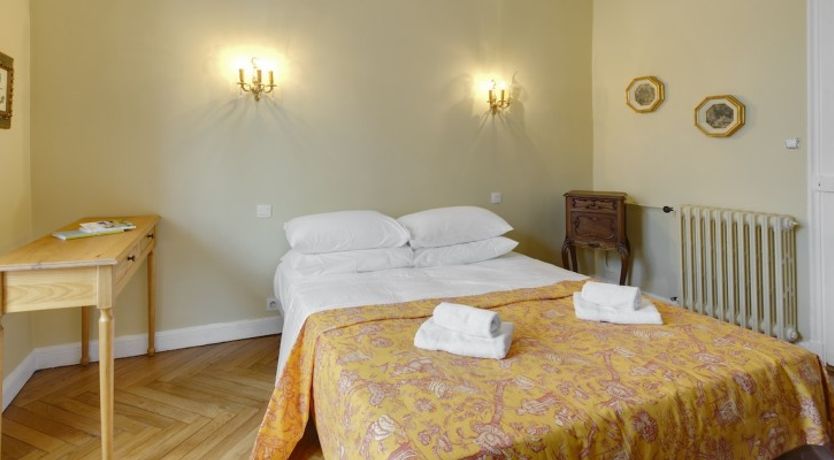 Photo of L'Authentique - Elegant & Spacious!