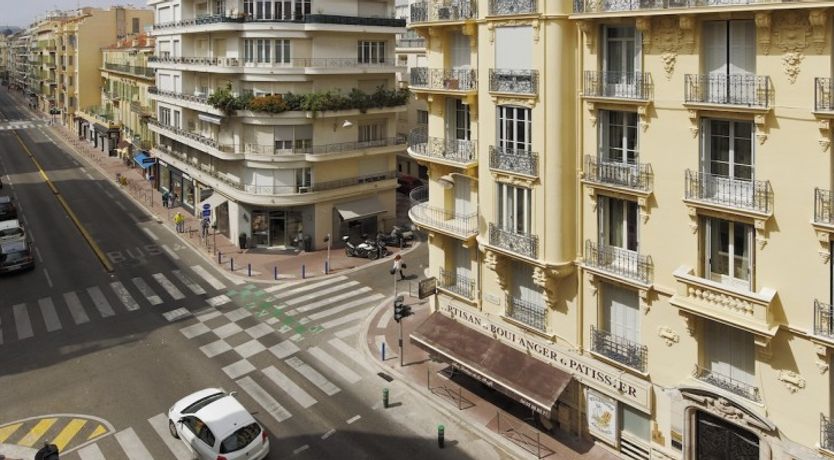 Photo of L'Authentique - Elegant & Spacious!