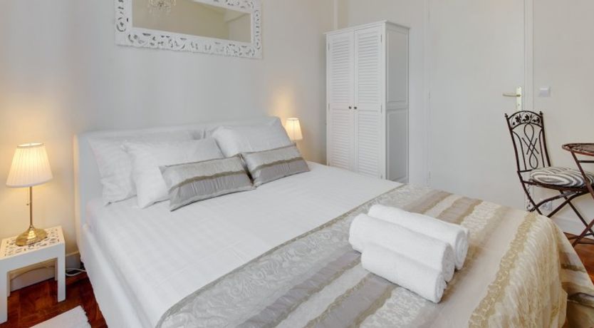 Photo of Le Joli - Stunning Balcony & Great location!