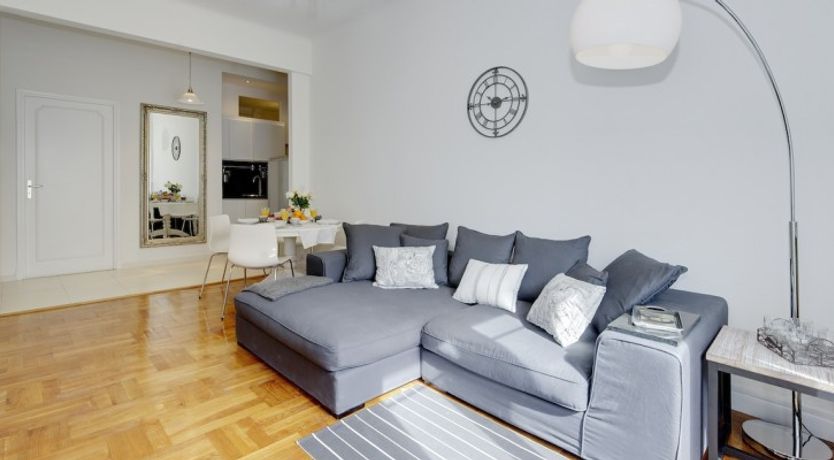 Photo of Le Joli - Stunning Balcony & Great location!