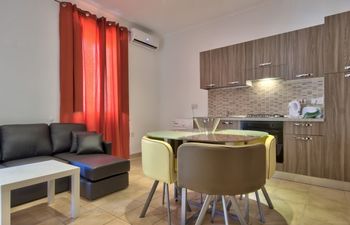 Cosy Sliema 1-bedroom Apartment Holiday Home