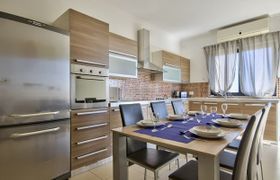 Photo of stunning-sliema-comfortable-3-bedroom-apartment