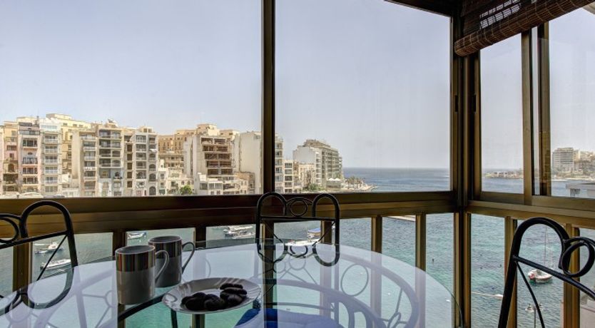 Photo of Water's Edge 2-bed Seafront St Julians Apartment
