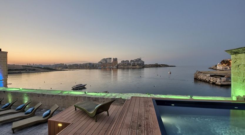 Photo of Waterfront Valletta House With Pool
