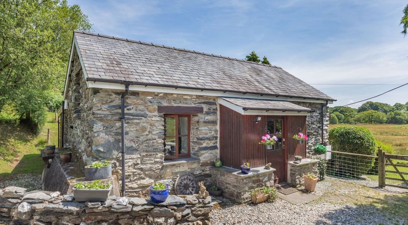 Photo of Bwythyn Y Wennol