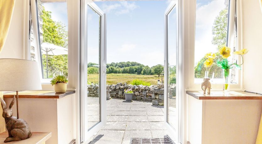 Photo of Bwythyn Y Wennol