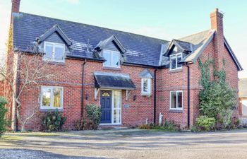 Manor Wood Holiday Cottage