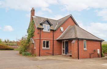 Manor Wood Holiday Cottage