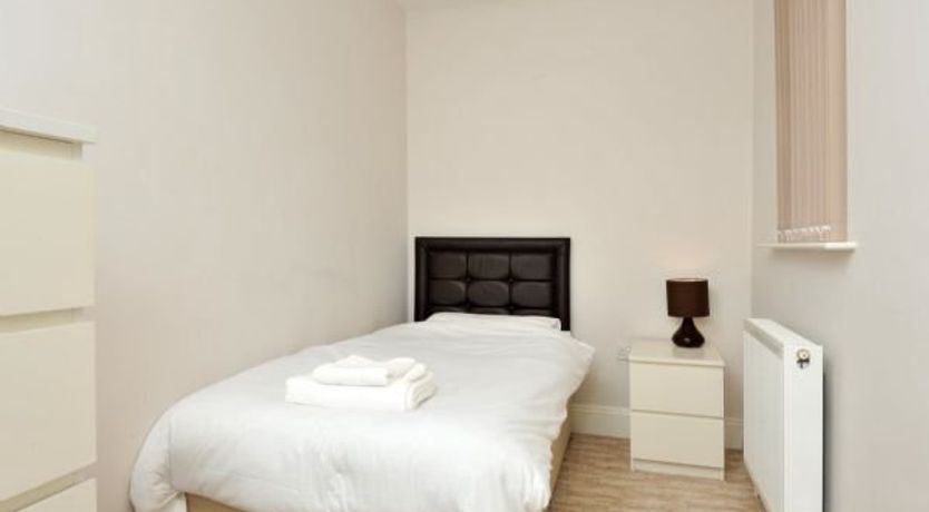 Photo of Apartment 17 Astor House Warren Road Torquay TQ2 5TR