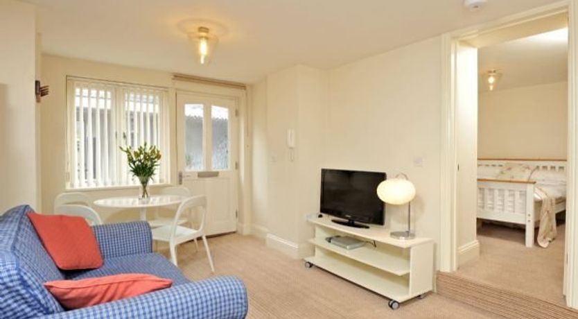 Photo of Apartment 32 Trinity Mews Trinity Hill Torquay TQ1 2AS