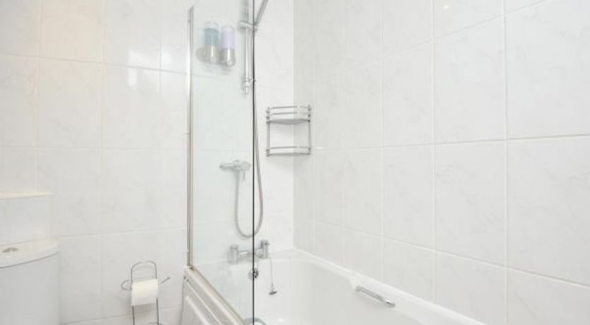 Photo of Apartment 12 Astor House Warren Road Torquay TQ2 5TR