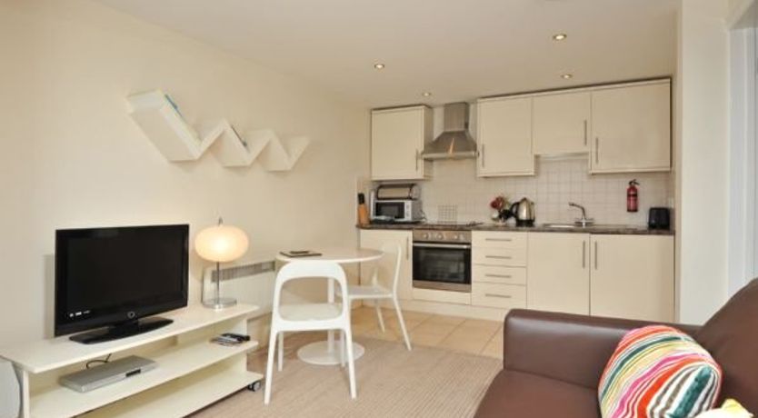 Photo of Apartment 34 Trinity Mews Trinity Hill Torquay TQ1 2AS