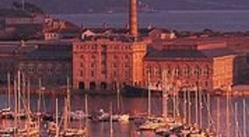 Photo of 15 Mills Bakery Royal William Yard Plymouth PL1 3GD ((Drakes Wha