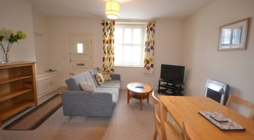 Photo of Apartment 15 Trinity Mews Trinity Hill Torquay TQ1 2AS