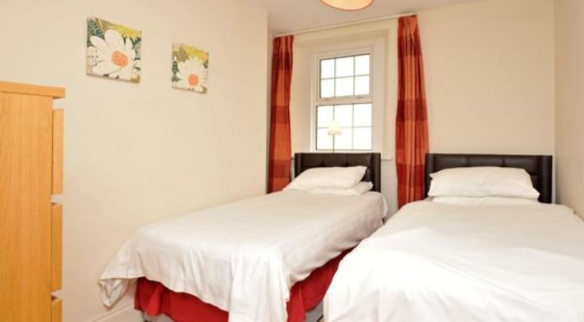 Photo of Apartment 12 Trinity Mews Trinity Hill Torquay TQ1 2AS