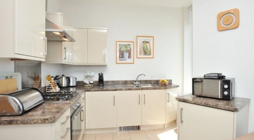 Photo of Apartment 10 Astor House Warren Road Torquay TQ2 5TR