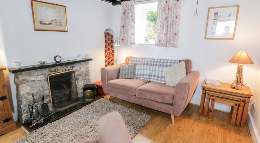 Photo of Bron Heulog Cottage