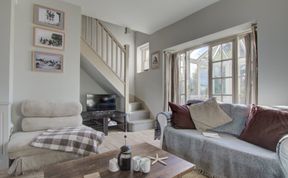 Photo of Lower Coastguard Cottage