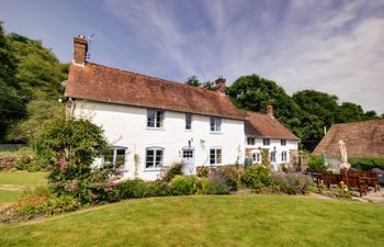 Old Dairy House Holiday Home