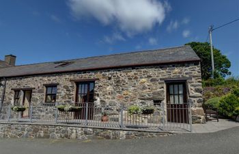 Carnedd Llywelyn Holiday Cottage