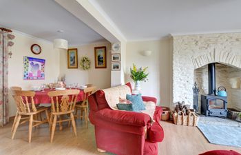 2 Tan-yr-Eglwys Holiday Cottage