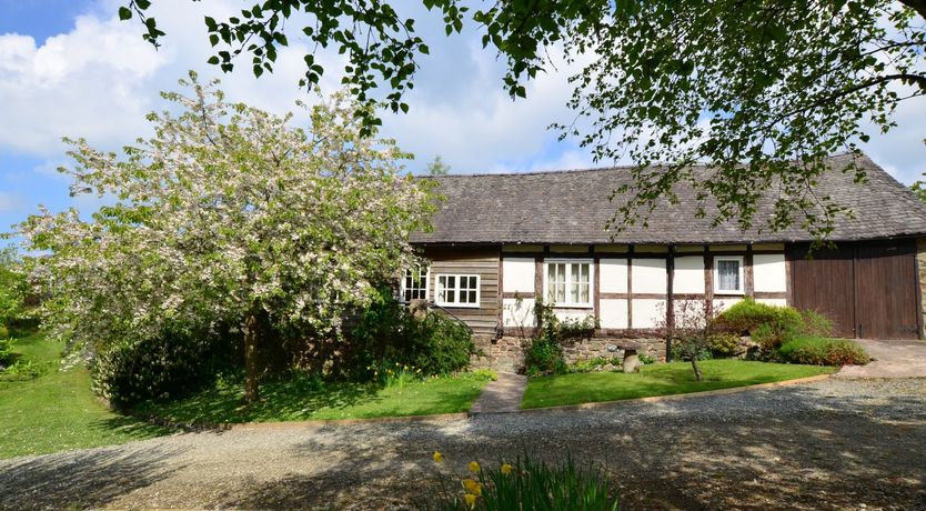 Photo of Cwmdulla Barn
