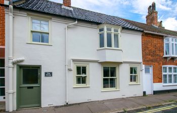 The Snug Holiday Cottage