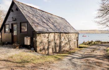 Greshornish Boathouse Apartment