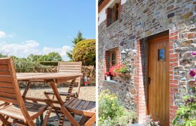 Photo of lundy-view-cottage