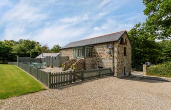 The Byre, Dunmere Holiday Cottage