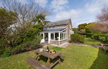 Redlands Coachouse Holiday Cottage