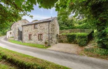 The Hayloft, Dunmere Holiday Cottage