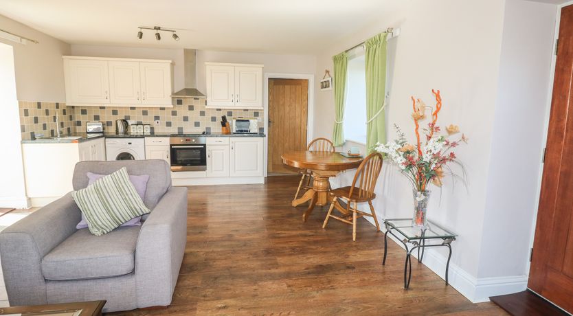 Photo of Middle Barn