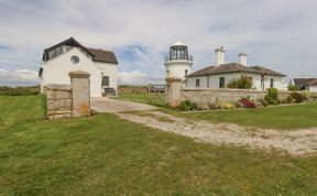 Photo of Old Higher Lighthouse Branscombe Lodge