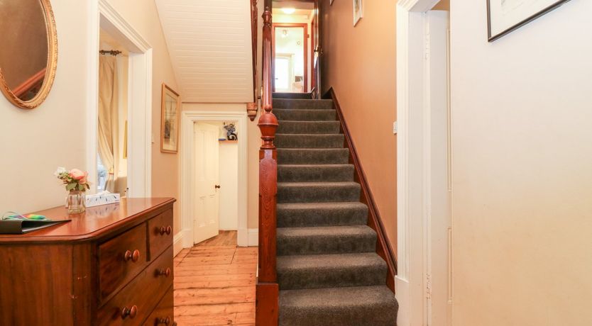 Photo of Castle Cliff