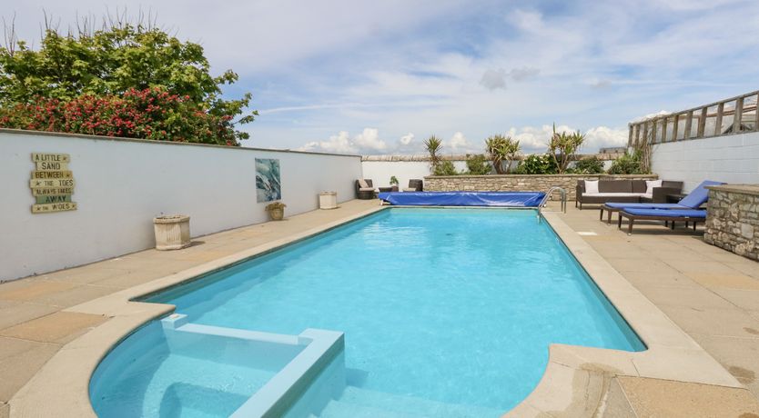 Photo of Old Higher Lighthouse Stopes Cottage