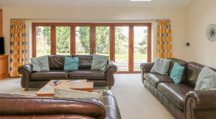 Photo of Manor House