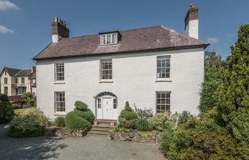 The Old Schoolhouse and Cottage Holiday Cottage