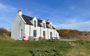 Photo of Red Chimneys Cottage