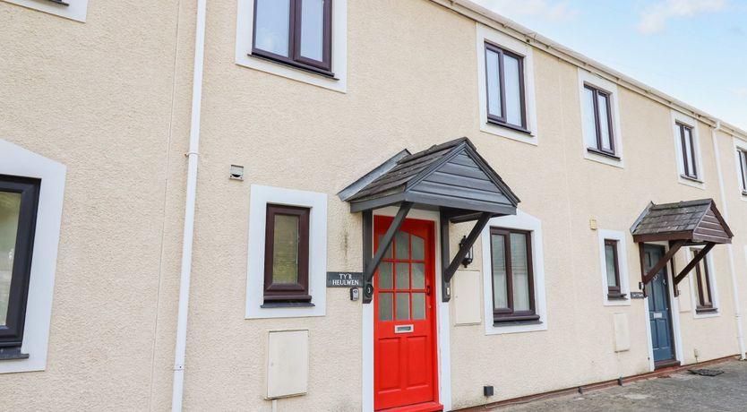 Photo of Ty'r Heulwen