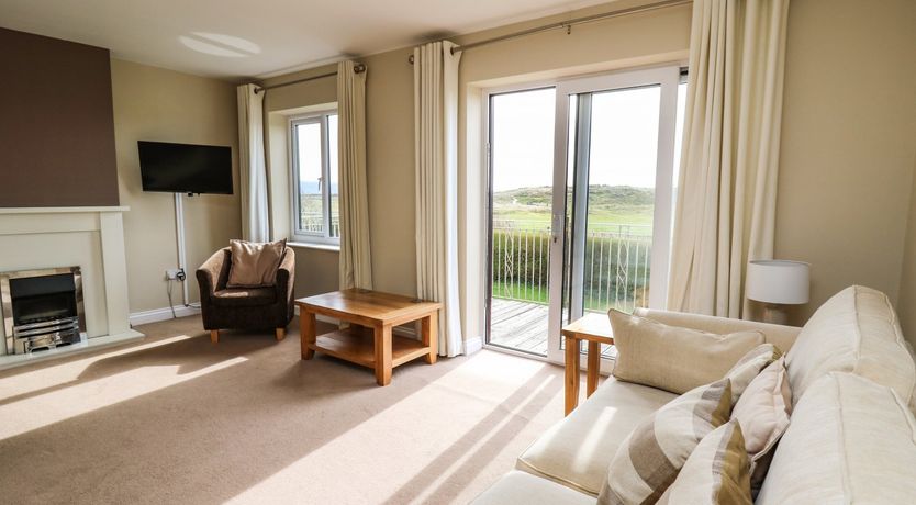 Photo of Ty'r Heulwen